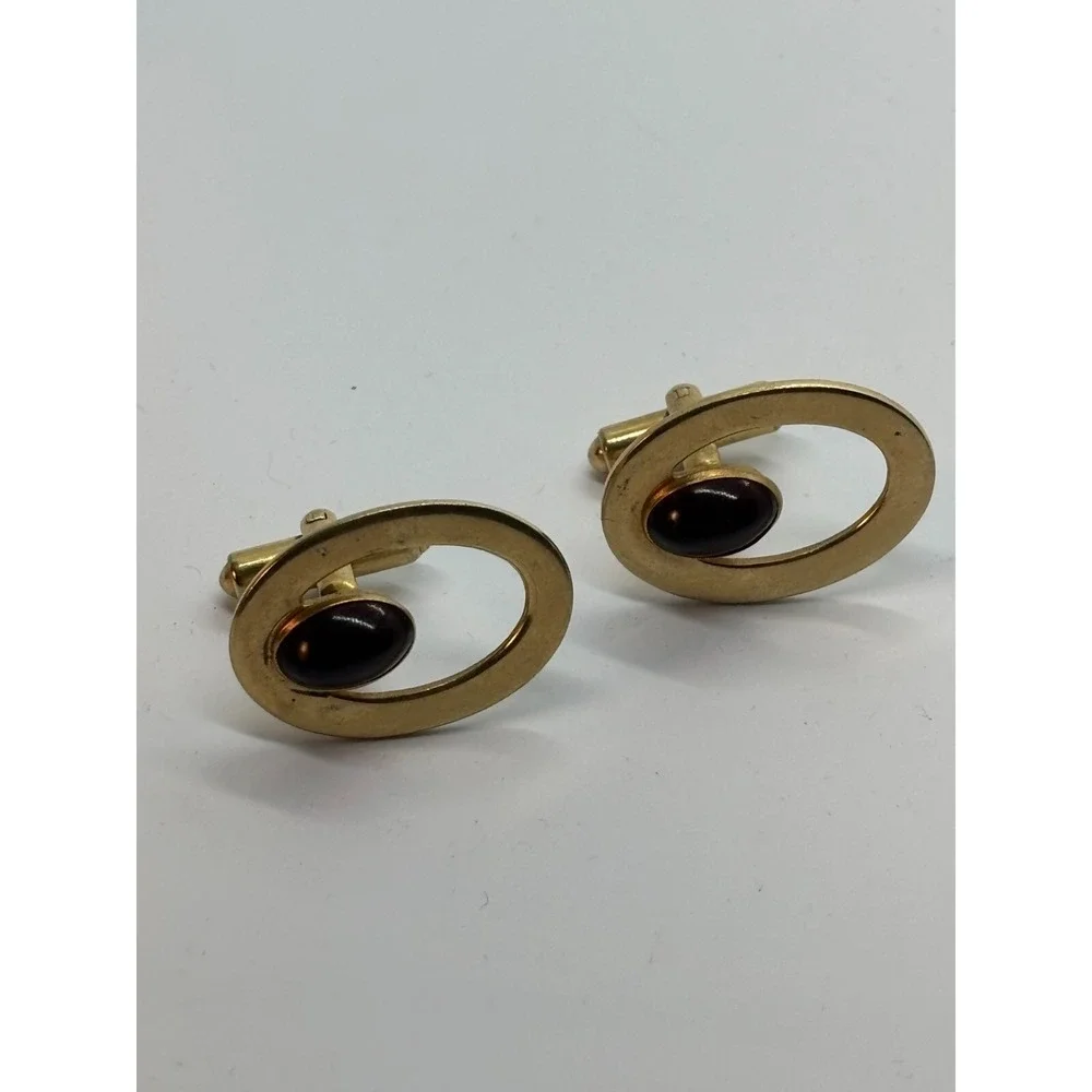 Cuff Links Vintage Gold Tone with Red Stone Details‎ Signed Speidel